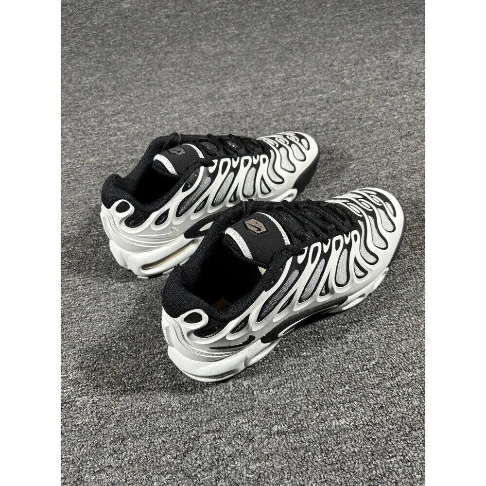 Nike Air Max Plus Drift Black White Panda Running Sneakers FV4081-102 Womens 8.5